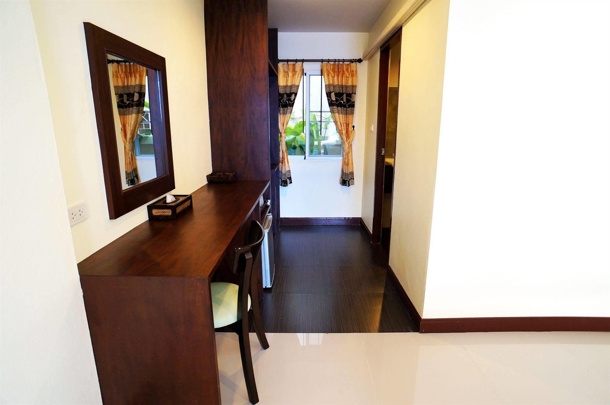فندق Manee Cool Mueang شيانغ ماي المظهر الخارجي الصورة